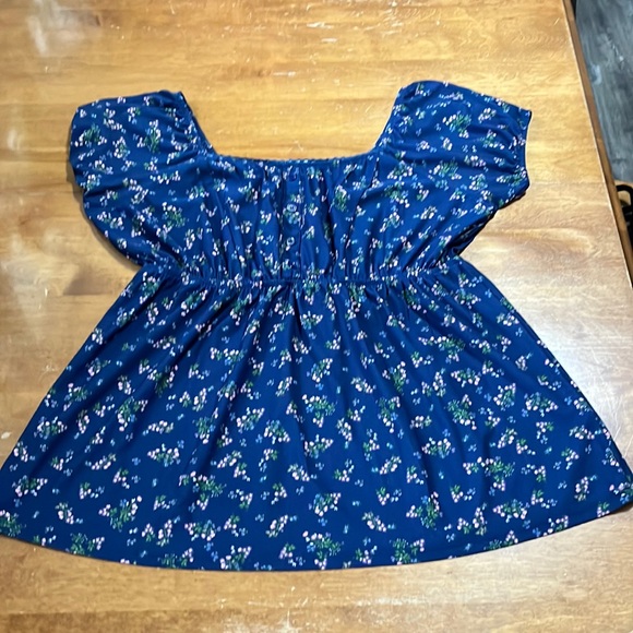 Tops - NWOT • My Style • Peplum • Top